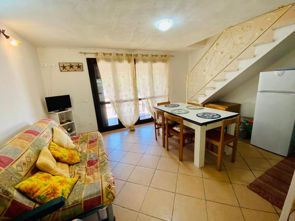 Appartamento I Geranei Centro San Teodoro  Ngoại thất bức ảnh