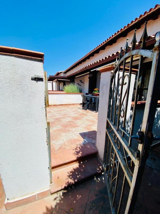 Appartamento I Geranei Centro San Teodoro  Ngoại thất bức ảnh