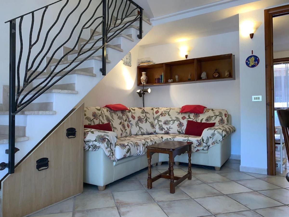Appartamento I Geranei Centro San Teodoro  Ngoại thất bức ảnh